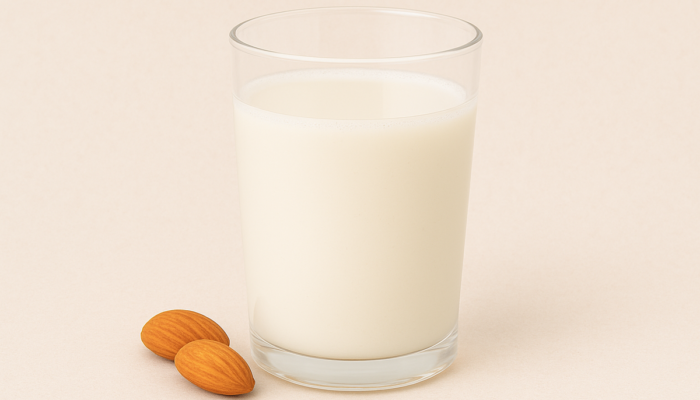 Latte di mandorla